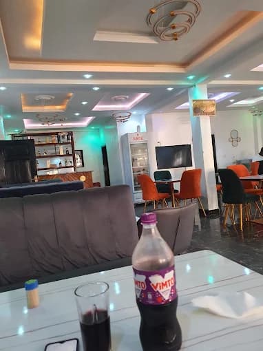 Hotel Yanze Cathedral — photo 3